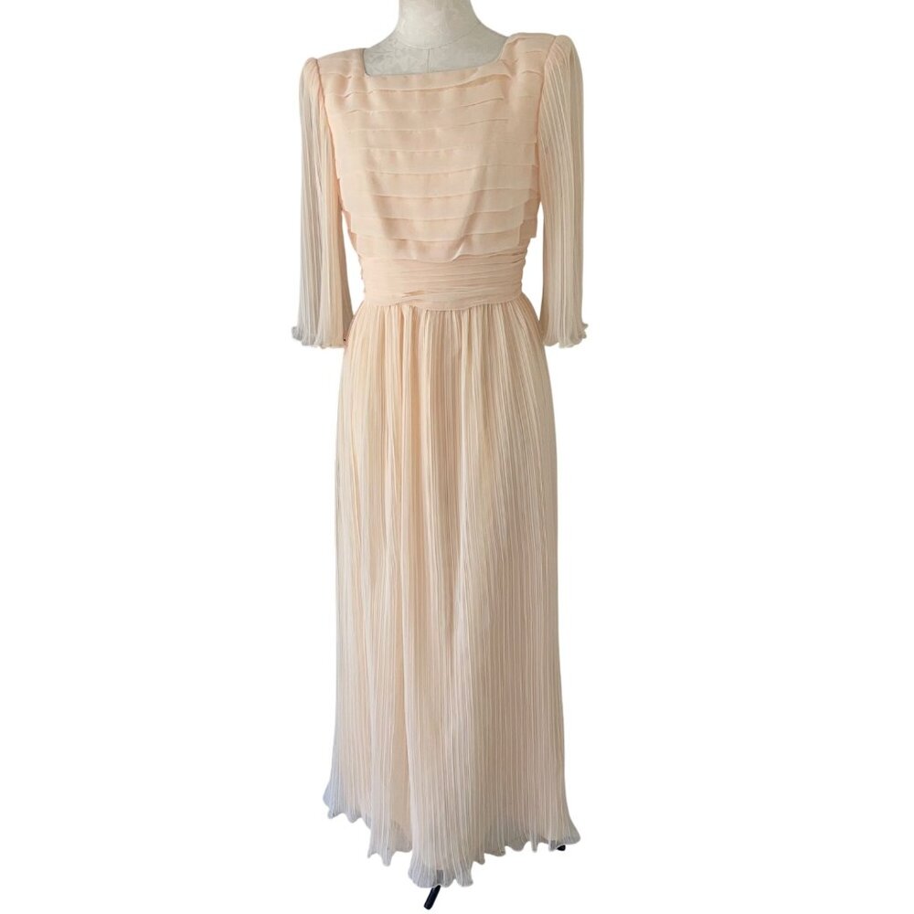 Miss Elliette Vintage Womens Dress Size Small Peach Pleated Chiffon Maxi